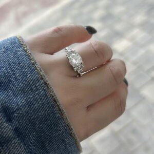 טבעת זירקונים דגם LENY